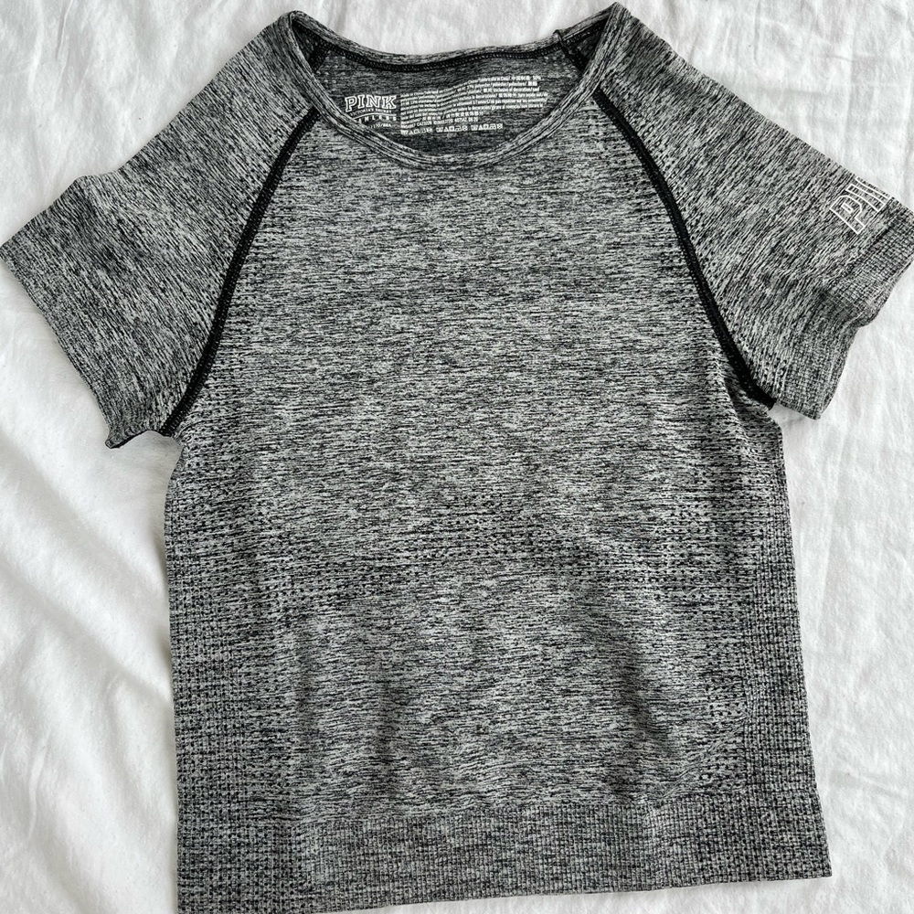 PINK SEAMLESS ATHLETIC GREY WORKOUT TOP